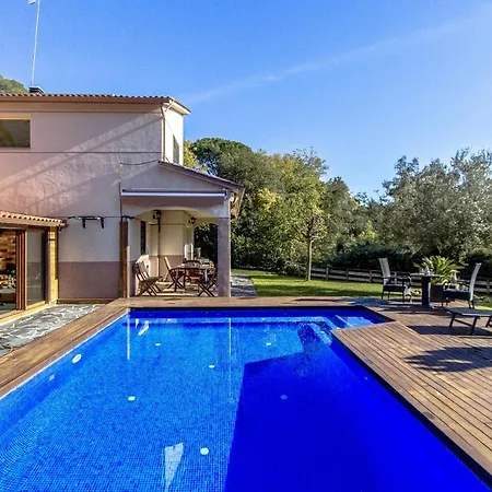 Vila Villa Sant Celoni *